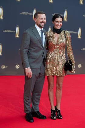 Klaas HEUFER-UMLAUF und Doris GOLPASHIN, Roter Teppich, Red Carpet Show, Ankunft, arrival, Verleihung des Deutschen Fernsehpreises, Der Deutsche Fernsehpreis 2022, Deutscher Fernsehpreis 2022 in Koeln, am 14.09.2022.