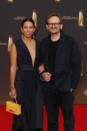 Der Deutsche Fernsehpreis 2021 Minh-Khai Phan-Thi und Milan Peschel auf dem roten Teppich bei der Verleihung Der Deutsche Fernsehpreis Die TV-Highlights des Jahres am 14. September in den MMC Studios Köln. Copyright: xEventpressxGolejewskix