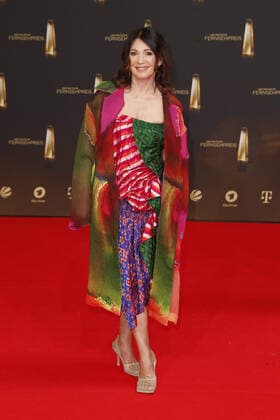 Der Deutsche Fernsehpreis 2021 Iris Berben auf dem roten Teppich bei der Verleihung Der Deutsche Fernsehpreis Die TV-Highlights des Jahres am 14. September in den MMC Studios Köln. Copyright: xEventpressxGolejewskix