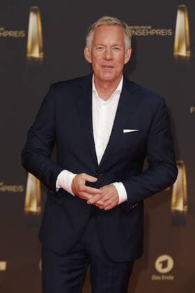 Der Deutsche Fernsehpreis 2021 Johannes B. Kerner auf dem roten Teppich bei der Verleihung Der Deutsche Fernsehpreis Die TV-Highlights des Jahres am 14. September in den MMC Studios Köln. Copyright: xEventpressxGolejewskix