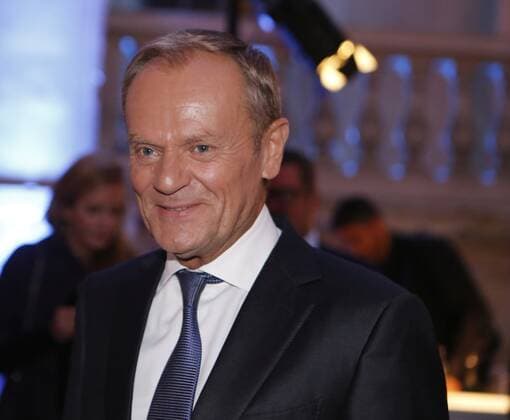 Germany: M100 Media Award to the Ukrainian people Brandenburg: M100 Media Award to the Ukrainian people – Dr. Wladimir Klitschko accepts the award on his behalf in Potsdam.The photo shows The photo shows Donald Tusk, the former President of Poland, in the Orangery in Park Sanssouci in Potsdam. of the Orangery in Sanssouci Park in Potsdam. Potsdam Brandenburg Germany Copyright: SimonexKuhlmey