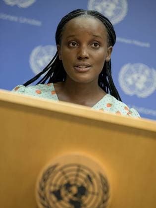 Berühmte Feministinnen, Vanessa Nakate (220915) -- UNITED NATIONS, Sept. 15, 2022 -- Vanessa Nakate is seen at a press briefing at the UN Headquarters in New York, on Sept. 15, 2022. Vanessa Nakate, a 25-year-old climate activist from Uganda, was appointed on Thursday as the newest goodwill ambassador of the UN Children s Fund (UNICEF). ( Handout via Xinhua) UN-UNICEF-GOODWILL AMBASSADOR-VANESSA NAKATE ManuelxElias UNxPhoto 