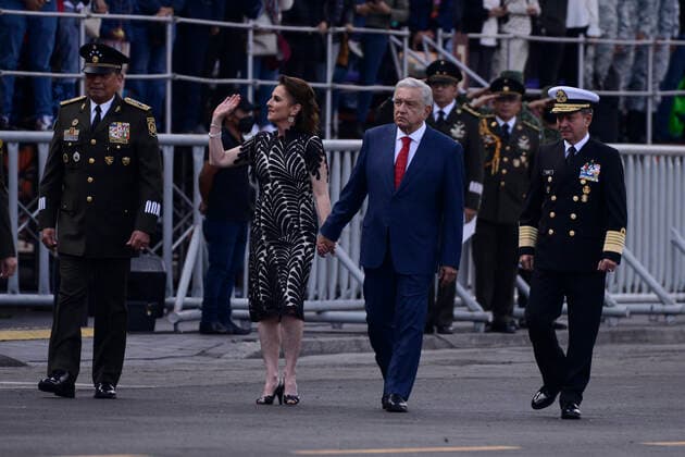 September 16, 2022, Mexico City, Mexico: MexicoÃ¢â‚¬â ¢s President Andres Manuel Lopez Obrador accompanied by his wife Beatriz Gutio rrez MoÂ¼ller and Secretary of National Defense (SEDENA) Luis Cresencio Sandoval and Secretary of the Navy Jose Rafael Ojeda Duran, arriving at the ceremony of the civic-military parade as part of the commemoration of the 212th Anniversary of the beginning of Mexico s Independence in the downtown. on September 16, 2022 in Mexico City, Mexico. Mexico City Mexico - ZUMAe321 20220916_zia_e321_046 Copyright: xCarlosxTischlerxEyepixxGroupx