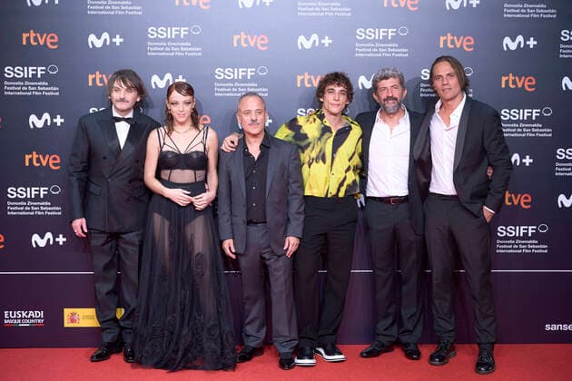 September 16, 2022, Donostia San Sebastian, Euskadi, Spain: Rafael Cobos, Alberto Rodriguez, Javier Gutierrez, Fernando Tejero, Miguel Herran, Jesus Carroza, Catalina Sopelana attended Red Carpet Opening Ceremony during 70th San Sebastian International Film Festival at Kursaal Palace on September 16, 2022 in Donostia San Sebastian, {country Donostia San Sebastian Spain - ZUMAg15_ 20220916_zaf_g15_263 Copyright: xJackxAbuinx