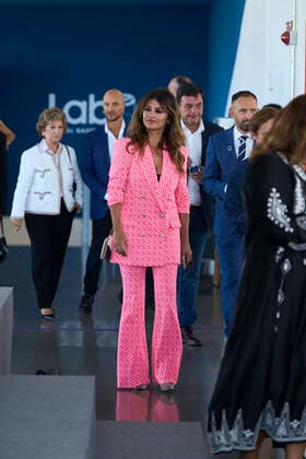 September 17, 2022, Madrid, Madrid, Spain: Monica Cruz during National Cinematrogy Award to Penelope Cruz during 70th San Sebastian International Film Festival at Victoria Eugenia Theatre on September 17, 2022 in Donostia San Sebastian, SpainPenelope Cruz receives National Cinematrogy Award during 70th San Sebastian International Film Festival at Victoria Eugenia Theatre on September 17, 2022 in Donostia San Sebastian, Spain Madrid Spain - ZUMAg15_ 20220917_zaf_g15_066 Copyright: xJackxAbuinx