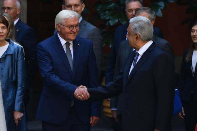 September 20, 2022, Mexico City, Mexico: President of the Federal Republic of Germany Frank-Walter Steinmeier and Mexico s President Andres Manuel Lopez Obrador during the welcoming ceremony before to the Germany-Mexico bilateral meeting as part of Frank-Walter Steinmeier s Working Visit to Mexico at the National Palace. on September 20, 2022 in Mexico City, Mexico. Mexico City Mexico - ZUMAe321 20220920_zia_e321_018 Copyright: xCarlosxTischlerxEyepixxGroupx