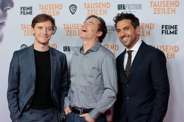 Entertainment Themen der Woche KW38 Entertainment Bilder des Tages Jonas Nay, Michael Bully Herbig, Elyas M. Barek , Deutschland, Berlin, Premiere von TAUSEND ZEILEN in Berlin *** Jonas Nay, Michael Bully Herbig, Elyas M Barek , Germany, Berlin, Premiere of TAUSEND ZEILEN in Berlin