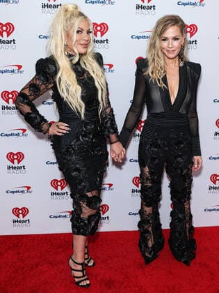 2022 iHeartRadio Music Festival - Night 1 - Press Room Tori Spelling and Jennie Garth pose in the press room at the 2022 iHeartRadio Music Festival - Night 1 held at the T-Mobile Arena on September 23, 2022 in Las Vegas, Nevada, United States. T-Mobile Arena, Las Vegas, Nevada Nevada United States  Copyright: xImagexPressxAgencyx originalFilename: collin-2022ihea220924_npM5N.jpg