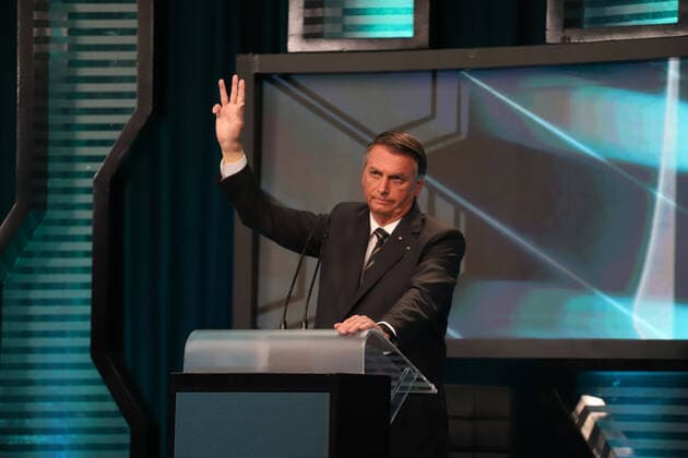 News Themen der Woche KW38 News Bilder des Tages September 24, 2022, Sao Paulo, Brazil: Debate between the candidates for the Presidency of Brazil, promoted by vehicle pool formed by SBT, Estadao Radio Eldorado, Veja, Terra and NovaBrasilFM, at SBT studios in Osasco, Sao Paulo, on Saturday (24). The following candidates participate in the debate: Ciro Gomes, Felipe D Avila, Simone Tebet, Soraya Thronicke, Father Kelmon Souza and the president of Brazil and candidate for reelection, Jair Bolsonaro. The debate is mediated by journalist Carlos Nascimento.  Copyright: xLecoxVianax