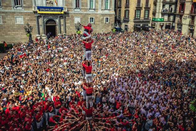 Bilder des Jahres 2022, News 09 September News Themen der Woche KW38 News Bilder des Tages September 25, 2022, Barcelona, Catalonia, Spain: The Castellers de BArcelona build a human tower during the Diada Castellera at Barcelona s city festival La Merce Barcelona Spain - ZUMAo105 20220925_zap_o105_025 Copyright: xMatthiasxOesterlex