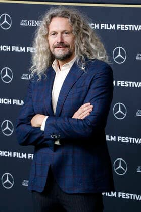 Adam Nielsen bei der Verleihung des Golden Eye Award an Eddie Redmayne im Rahmen des Screenings des Netflix-Films The Good Nurse auf dem 18. Zurich Film Festival 2022 im Kongresshaus Zürich. Zürich, 25.09.2022