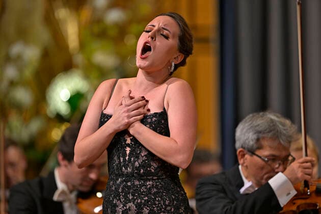 25.09.2022, Internationales Klassikfestival Festival der Nationen 2022 im Kurhaus Bad Wörishofen im Unterallgäu, Gala-Konzert mit Sängerin Emily Pogorelc (Sopran), 25.09.2022, Klassikfestival Bad Wörishofen 25.09.2022, Klassikfestival Bad Wörishofen