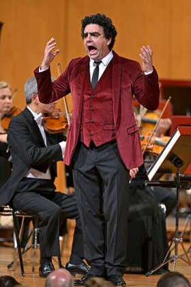 25.09.2022, Internationales Klassikfestival Festival der Nationen 2022 im Kurhaus Bad Wörishofen im Unterallgäu, Gala-Konzert mit Sänger Rolando Villazon (Tenor), Sängerin Emily Pogorelc (Sopran), Philharmonie Baden-Baden 25.09.2022, Klassikfestival Bad Wörishofen 25.09.2022, Klassikfestival Bad Wörishofen