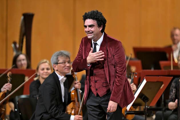 25.09.2022, Internationales Klassikfestival Festival der Nationen 2022 im Kurhaus Bad Wörishofen im Unterallgäu, Gala-Konzert mit Sänger Rolando Villazon (Tenor), Sängerin Emily Pogorelc (Sopran), Philharmonie Baden-Baden 25.09.2022, Klassikfestival Bad Wörishofen 25.09.2022, Klassikfestival Bad Wörishofen