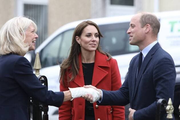 Entertainment Themen der Woche KW39 Entertainment Bilder des Tages Prince William, Prince of Wales and Catherine, Princess of Wales visit St Thomas Church in Swansea on what is the couple s first visit to Wales with their new titles Featuring: Catherine, Princess of Wales, Prince William, Prince of Wales Where: Swansea, Wales, United Kingdom When: 27 Sep 2022 Credit: Joann Randles Cover Images Copyright: xx 52018010 EDITORIAL USE ONLY. NOT FOR USE BY NEWSPAPERS BASED IN THE UK.