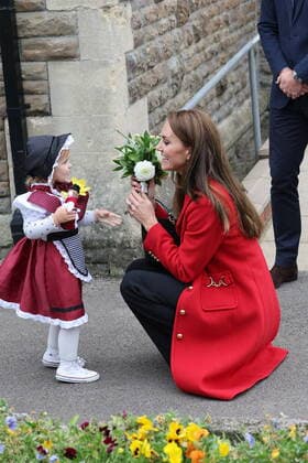 Entertainment Themen der Woche KW39 Entertainment Bilder des Tages . 27 09 2022. Swansea, United Kingdom. Prince William and Kate Middleton, the Prince and Princess of Wales, leaving the St. Thomas Church community hub in Swansea, Wales, United Kingdom.  xStephenxLockx xi-Imagesx IIM-23795-0035