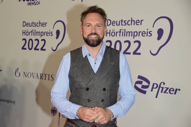 Verleihung des 20. Deutschen Hörfilmpreises Steven Gätjen, Moderatoer Verleihung des 20. Deutschen Hörfilmpreises 2022 in cen BOLLE Festsäle am Spree-Bogeni n Berlin am 27.09.2022