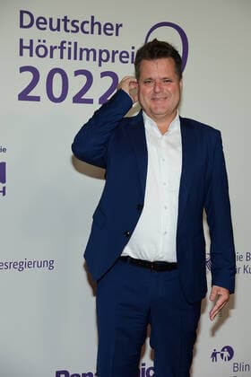 Verleihung des 20. Deutschen Hörfilmpreises Jürgen Dusel ist ein deutscher Jurist und seit 2018 der Beauftragte der Bundesregierung für die Belange von Menschen mit Behinderungen Verleihung des 20. Deutschen Hörfilmpreises 2022 in cen BOLLE Festsäle am Spree-Bogeni n Berlin am 27.09.2022