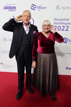 Verleihung des 20. Deutschen Hörfilmpreises Rainer Schöne, Claudia Rloth Verleihung des 20. Deutschen Hörfilmpreises 2022 in cen BOLLE Festsäle am Spree-Bogeni n Berlin am 27.09.2022