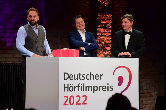 Verleihung des 20. Deutschen Hörfilmpreises Steven Gätjen, Jürgen Dusel, Hans-Werner Lange Verleihung des 20. Deutschen Hörfilmpreises 2022 in den BOLLE Festsäle am Spree-Bogen in Berlin am 27.09.2022