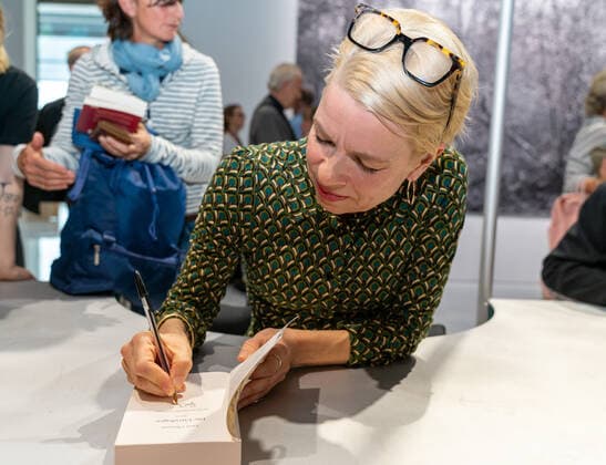 FRANKFURT AM MAIN, Germany - October 19 2019: Linn Ullmann at 71st Frankfurt Book Fair Buchmesse Frankfurt FRANKFURT AM MAIN, Germany - October 19 2019: Linn Ullmann (*1966, female author) signing for fans at 71st Frankfurt Book Fair Buchmesse Frankfurt Copyright: xZoonar.com MarkusxWissmannx zoonar_14524493