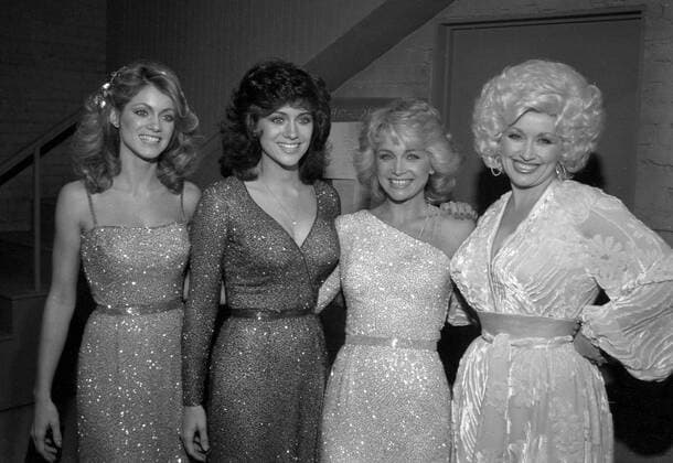 Dolly Parton and Barbara Mandrell and the Mandrell Sisters Circa 1980 s Copyright: xRalphxDominguez MediaPunchx