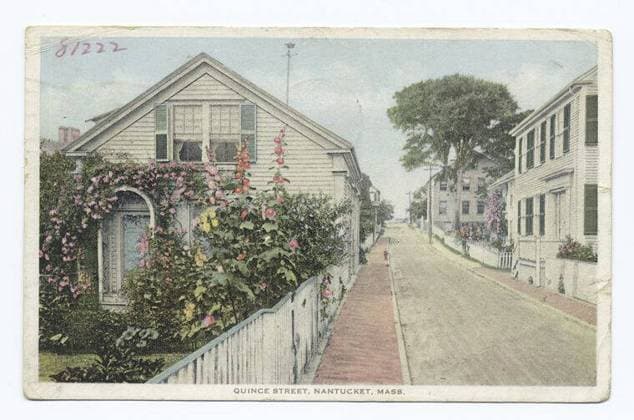 Quince Street, Nantucket, Mass. still image. Postcards. 1898 - 1931. The Miriam and Ira D. Wallach Division of Art, Prints and Photographs: Photography Collection. Nantucket (Mass.), Streets , Massachusetts , Nantucket Copyright: xpiemagsx nyplsipiepostcard28092022-391 !ACHTUNG AUFNAHMEDATUM GESCHÄTZT!