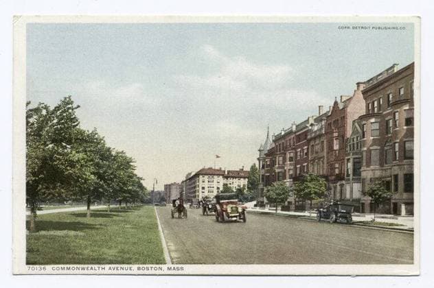Commonwealth Avenue, Boston, Mass. still image. Postcards. 1898 - 1931. The Miriam and Ira D. Wallach Division of Art, Prints and Photographs: Photography Collection. Streets , Massachusetts , Boston Copyright: xpiemagsx nyplsipiepostcard28092022-1132 !ACHTUNG AUFNAHMEDATUM GESCHÄTZT!