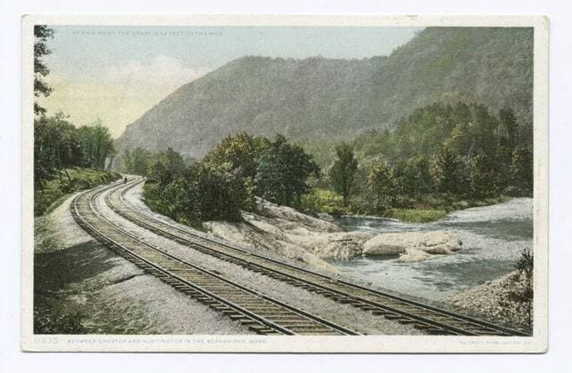 Berkshire Hills, Chester and Huntington, Massachusetts still image. Postcards. 1907 - 1908. The Miriam and Ira D. Wallach Division of Art, Prints and Photographs: Photography Collection. Hills, Railroads , Massachussetts Copyright: xpiemagsx nyplsipiepostcard28092022-2184 !ACHTUNG AUFNAHMEDATUM GESCHÄTZT!