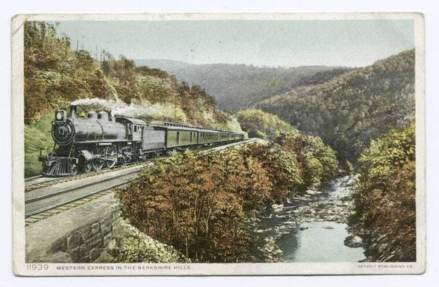 Western Express in the Berkshire Hills, Massachusetts still image. Postcards. 1907 - 1908. The Miriam and Ira D. Wallach Division of Art, Prints and Photographs: Photography Collection. Hills, Streams , Massachusetts, Railroad locomotives , Massachussetts , Berkshire Hills (Mass.) Copyright: xpiemagsx nyplsipiepostcard28092022-2187 !ACHTUNG AUFNAHMEDATUM GESCHÄTZT!