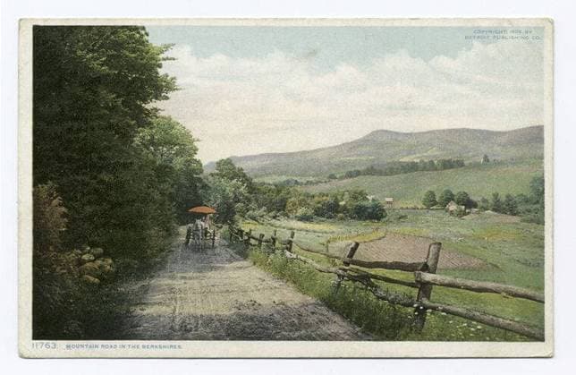 Mountain Road in the Berkshires, Massachusetts still image. Postcards. 1907 - 1908. The Miriam and Ira D. Wallach Division of Art, Prints and Photographs: Photography Collection. Roads, Berkshire Hills (Mass.), Farms Copyright: xpiemagsx nyplsipiepostcard28092022-2269 !ACHTUNG AUFNAHMEDATUM GESCHÄTZT!
