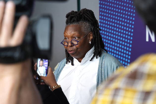 Bilder des Jahres 2022, Entertainment 10 Oktober Entertainment Themen der Woche KW39 Entertainment Bilder des Tages October 1, 2022, New York, NY, USA: WHOOPI GOLDBERG attends the 60th New York Film Festival Presentation of Ã¢â‚¬oeTillÃ¢â‚¬Â, .Alice Tully Hall, Lincoln Center, .NYC.October 1, 2022. New York USA - ZUMAms4_ 20221001_zaf_ms4_018 Copyright: xSoniaxMoskowitzxGordonx