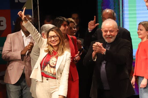 News Themen der Woche KW39 News Bilder des Tages RECORD DATE NOT STATED October 2, 2022, Sao Paulo, Brazil: Former President Luiz Inacio Lula da Silva, candidate for the Presidency of Brazil by the Workers Party, during a press conference after the counting of votes with political leaders at Novotel Jaragua, in downtown Sao Paulo, on Sunday (2). With almost all the votes counted, Lula and Bolsonaro will contest the second round of the presidential elections, scheduled for October 30.  Copyright: xLecoxVianax