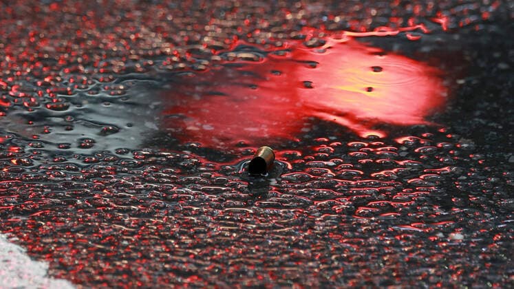 News Themen der Woche KW40 News Bilder des Tages October 4, 2022, New York, New York: A shell casing on the ground outside Metrotech Plaza in the Brooklyn borough of New York City on Tuesday, Oct. 4, 2022. New York - ZUMAm67_ 20221004_zaf_m67_008 Copyright: xLuizxC.xRibeirox
