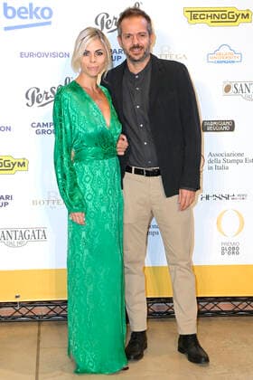 Simone Godano mit Ehefrau Roberta Avarello bei der 62. Verleihung des Globo d Oro 2022 im Auditorium Parco della Musica. Rom, 04.10.2022
