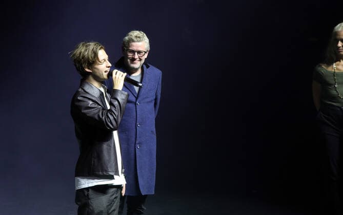 04.10.2022, Berlin - Deutschland. Preis für Popkultur, Event im Admiralspalast. KUMMER FEAT. FRED RABE gewinnt in der Kategorie Lieblingssong .