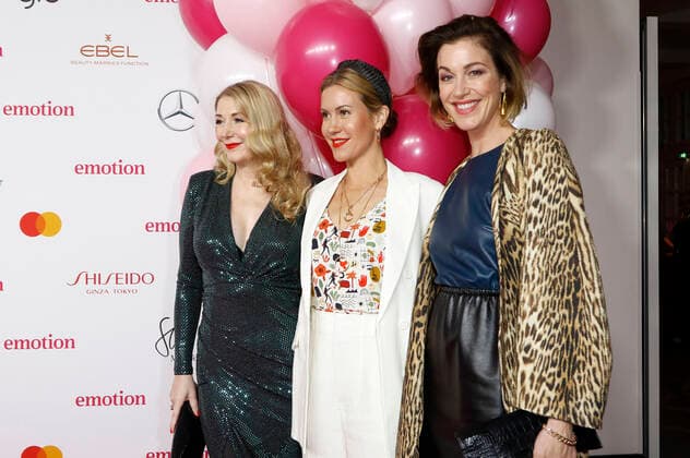 Sandra Quadflieg, Wolke Hegenbarth und Julia Stinshoff bei der 11. Verleihung des EMOTION Award 2022 im Curio Haus. Hamburg, 05.10.2022