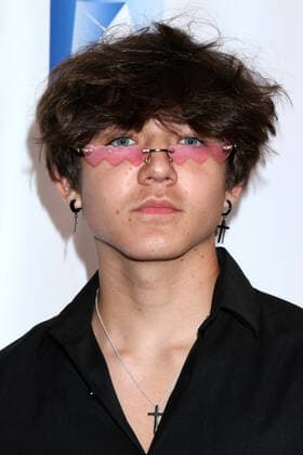 Entertainment Themen der Woche KW40 LOS ANGELES - OCT 6: Logan Ronalds at the Ask Me to Dance Premiere at Harmony Goid Theater on October 6, 2022 in Los Angeles, CA  Copyright: xHutchinsxPhotox xipa-agency.netx x 2022xKathyxHutchinsx xHutchinsx