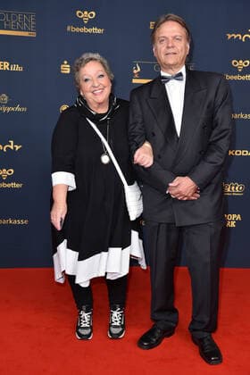 Angelika Mann mit Ehemann Ralf Rasch bei der GOLDENE HENNE 2022 in der Media City in Leipzig am 07.10.2022 - Roter Teppich
