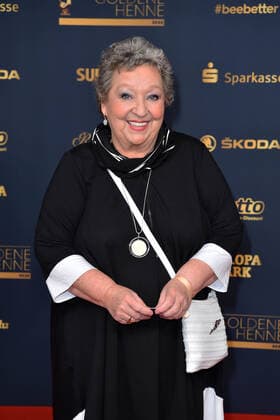 Angelika Mann bei der GOLDENE HENNE 2022 in der Media City in Leipzig am 07.10.2022 - Roter Teppich
