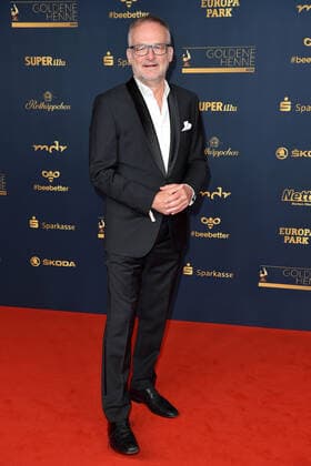 Frank Plasberg bei der GOLDENE HENNE 2022 in der Media City in Leipzig am 07.10.2022 - Roter Teppich
