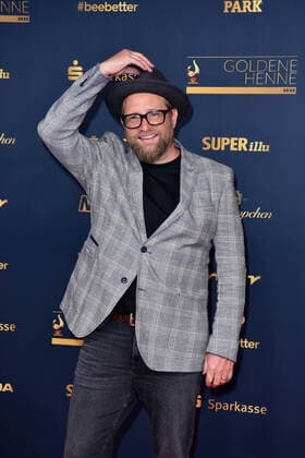 Gregor Meyle bei der GOLDENE HENNE 2022 in der Media City in Leipzig am 07.10.2022 - Roter Teppich