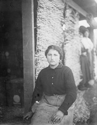 Ministry of Information First World War Official Collection Types of girl workers, working for the British Army in Italy. Copyright: xpiemagsx minofinfopieww04102022-568 !ACHTUNG AUFNAHMEDATUM GESCHÄTZT!