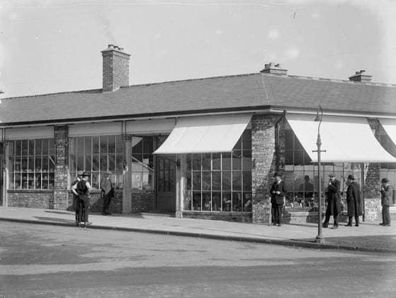 Ministry of Information First World War Official Collection Shopping Centre and Public Institute, Gretna munition township. Copyright: xpiemagsx minofinfopieww04102022-1111 !ACHTUNG AUFNAHMEDATUM GESCHÄTZT!