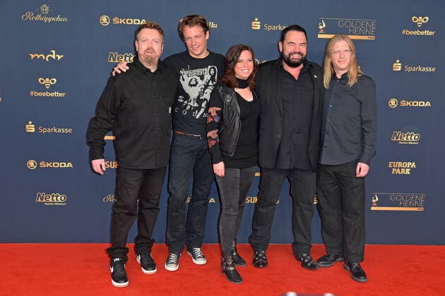 Alphaville bei der GOLDENE HENNE 2022 in der Media City in Leipzig am 07.01.2022 - Roter Teppich