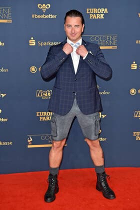 Andreas Gabalier bei der GOLDENE HENNE 2022 in der Media City in Leipzig am 07.01.2022 - Roter Teppich