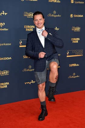 Andreas Gabalier bei der GOLDENE HENNE 2022 in der Media City in Leipzig am 07.01.2022 - Roter Teppich