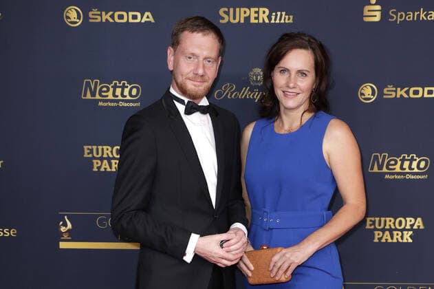 Michael Kretschmer und Annett Hofmann bei der Verleihung Die Goldene Henne am 7.10.2022 in Leipzig Die Goldene Henne 2022 Verleihung in Leipzig
