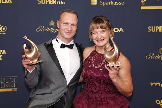 Preisträger Francesco Friedrich und Anna-Lena Forster bei der Verleihung Die Goldene Henne am 7.10.2022 in Leipzig Die Goldene Henne 2022 Verleihung in Leipzig - Preisträger Gewinner