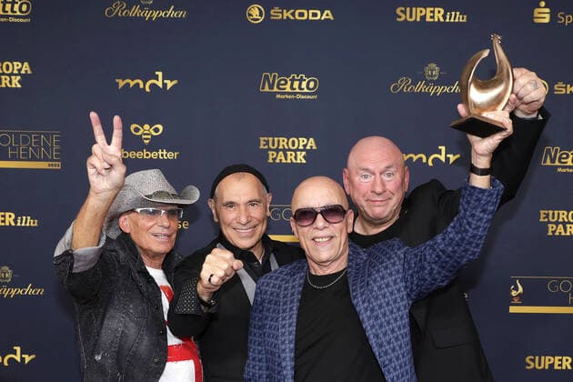Preisträger: Die Band City um Sänger Toni Krahl bei der Verleihung Die Goldene Henne am 7.10.2022 in Leipzig Die Goldene Henne 2022 Verleihung in Leipzig - Preisträger Gewinner